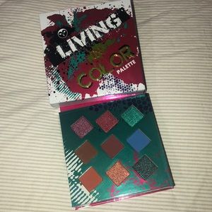 Living In Color Eyeshadow Palette
